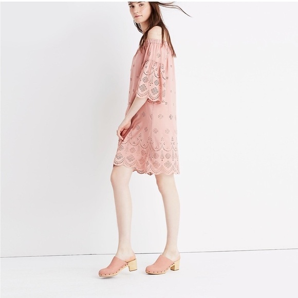 Madewell Eyelet Off-the-Shoulder Dress in dusty clay - size 4 - Picture 2 of 8